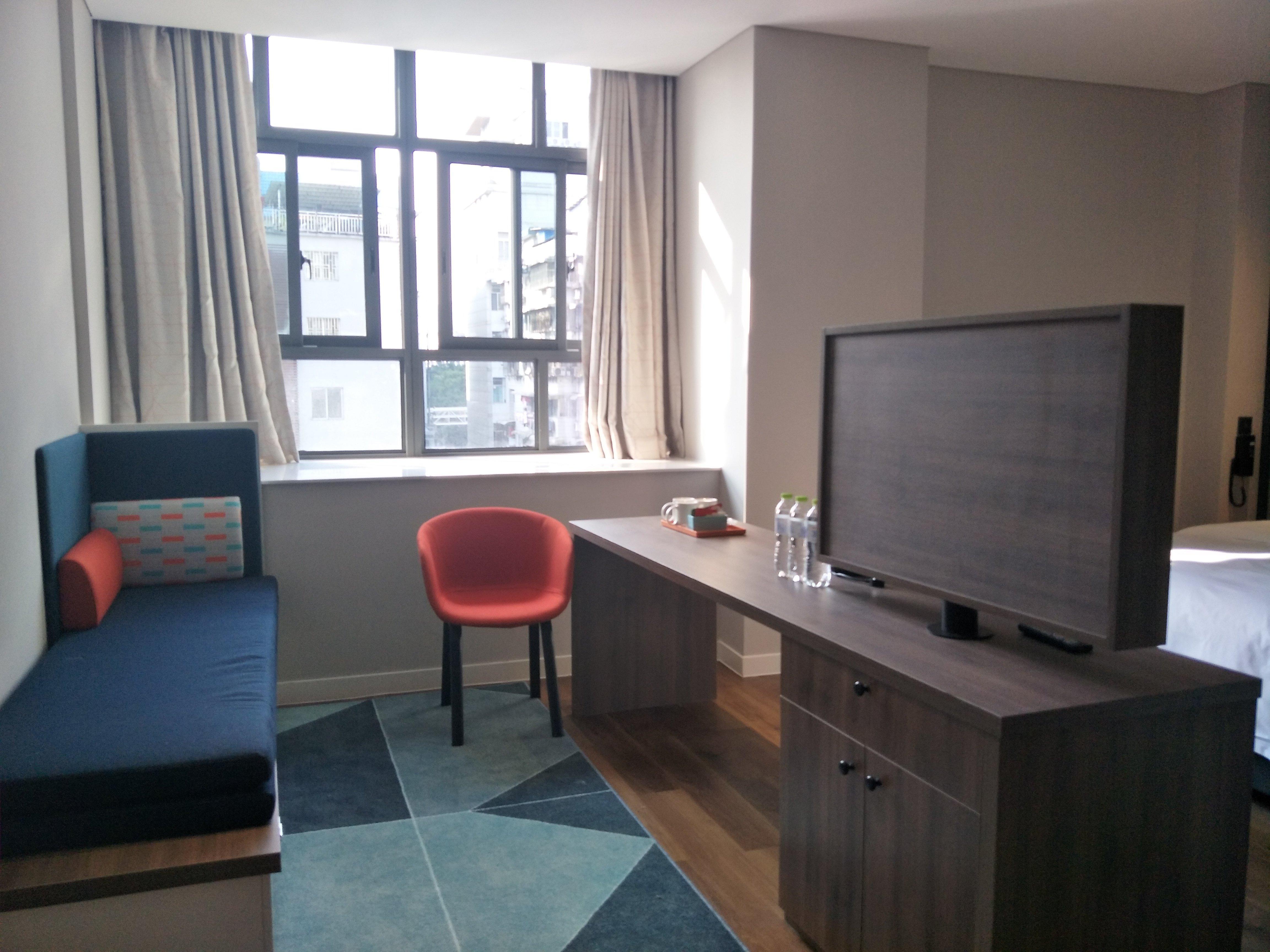 Express Center By Ihg Hotel