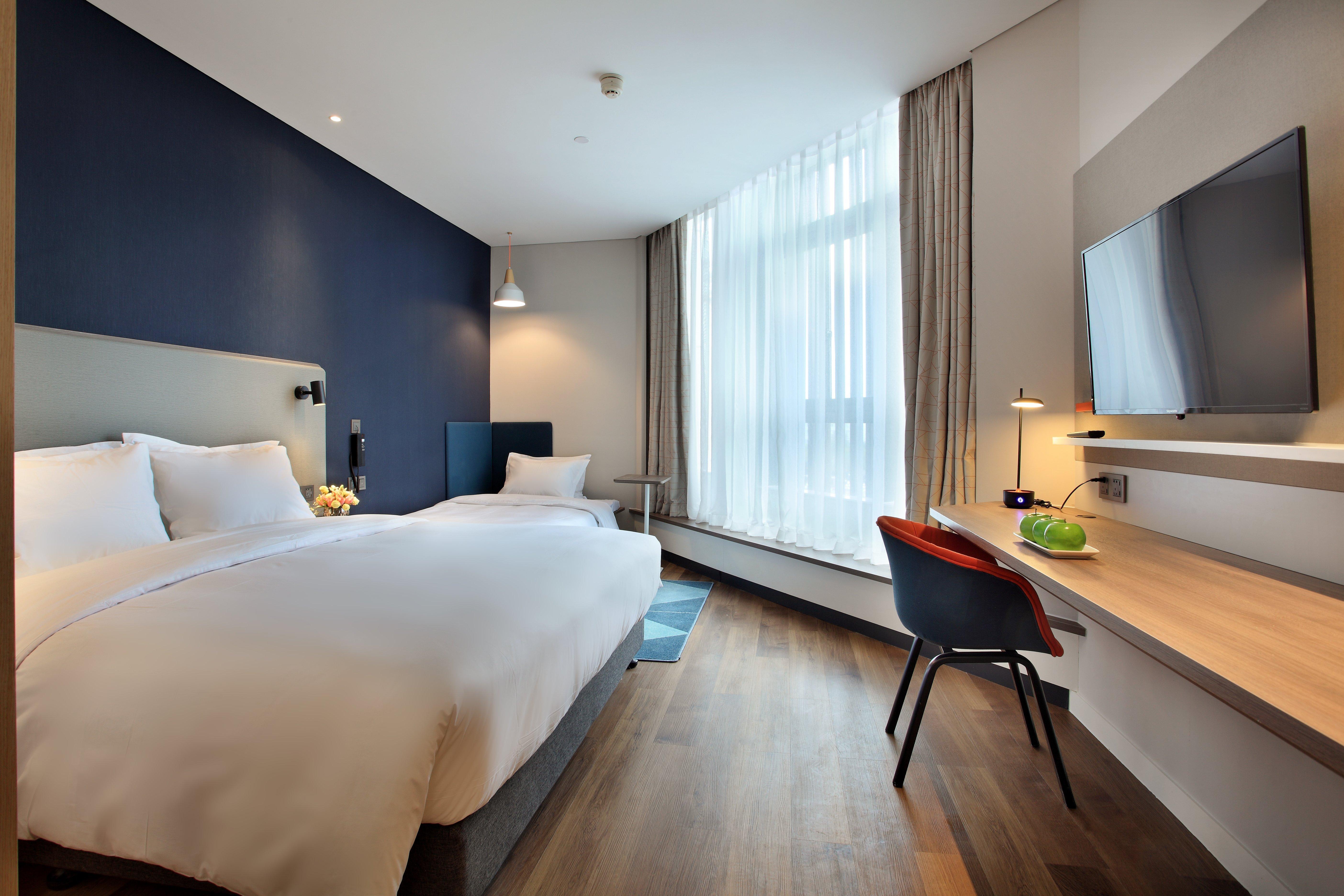 Express Center By Ihg
